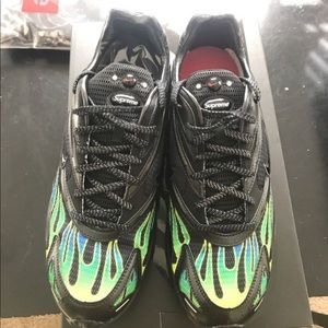 Supreme Nike spectrum size 10.5 deadstock